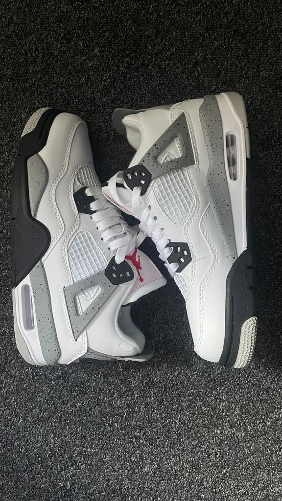 Jordan 4 White cement, Ophalen of Verzenden, Nieuw, Wit, Sneakers of Gympen