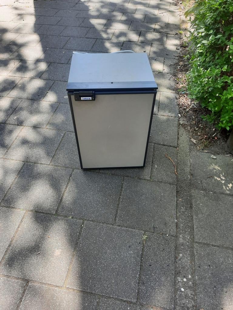Indel B compressor koelkast voor camper of boot, Watersport en Boten, Ophalen of Verzenden, Zo goed als nieuw, Overige typen