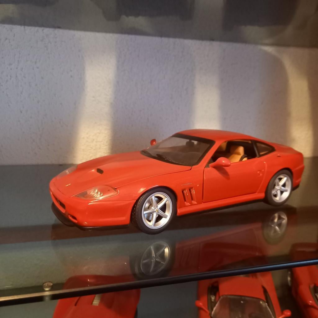 Ferrari 456 GT, Hobby en Vrije tijd, Modelauto's | 1:18, Ophalen of Verzenden, Zo goed als nieuw, Bburago