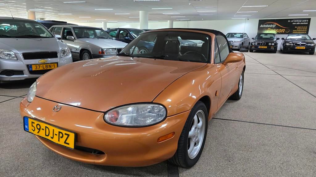 Mazda MX-5 1.6i Nieuwe Apk! Rijdt heel goed!, Auto's, Mazda, Euro 2, Achterwielaandrijving, 4 cilinders, 990 kg