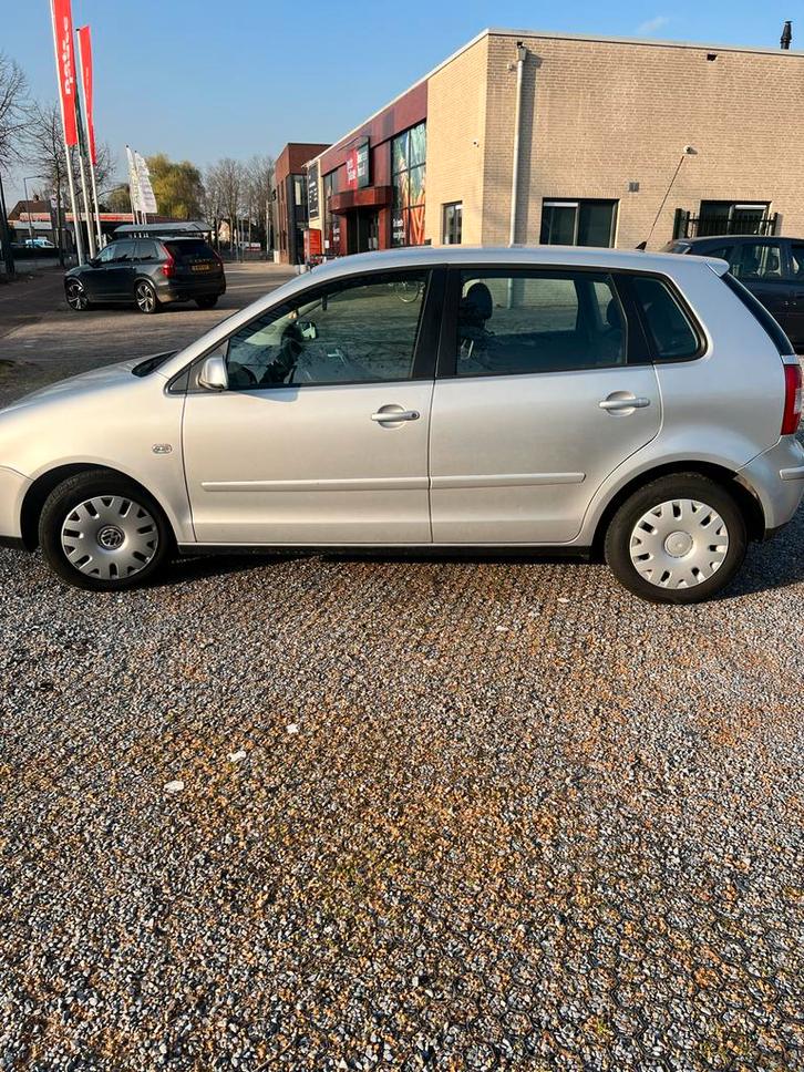 Volkswagen Polo 1.4 55KW AUT 2005 Grijs, Auto's, Volkswagen, Particulier, Polo, Benzine, E, Hatchback, Automaat, Origineel Nederlands