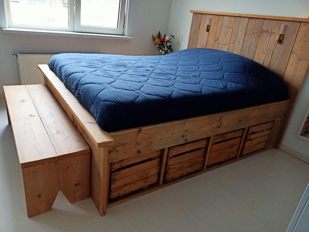 Bed steigerhout met opbergruimte, Ophalen, Gebruikt, Bruin, Tweepersoons