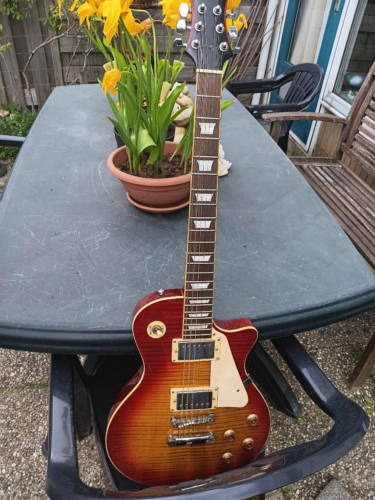 Silvertone elektrische gitaar, SSL-3/CS, met versterker, Ophalen, Zo goed als nieuw, Minder dan 50 watt