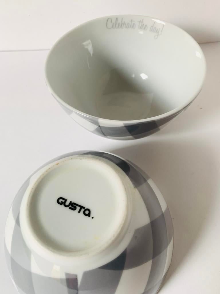 2 Gusta kommetjes grijs-wit ruitpatroon voor müsli soep vla, Keramiek, Ophalen of Verzenden, Zo goed als nieuw, Kom(men)