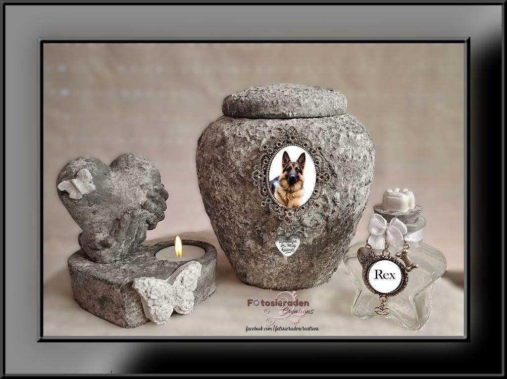 Handmade urnen setjes voor dieren met foto en bewaarflesje., Ophalen of Verzenden, Nieuw