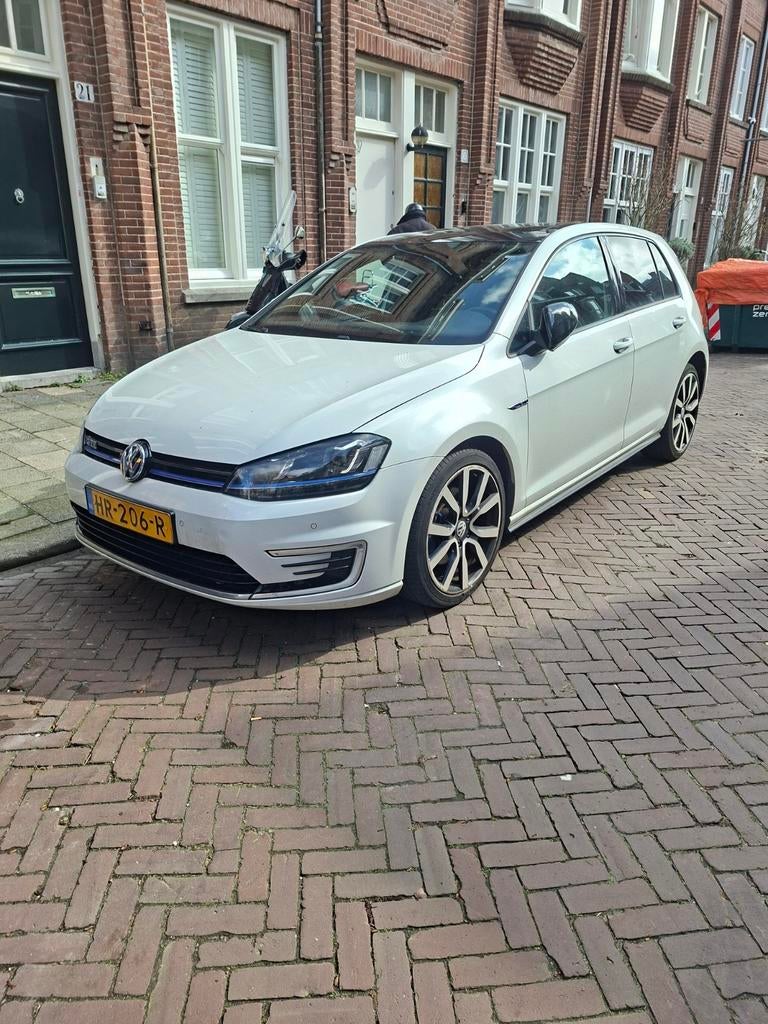 Volkswagen Golf 1.4 GTE bj 2015  280 pk 5D DSG automaat, Wit, 1395 cc, 1499 kg, 149 pk