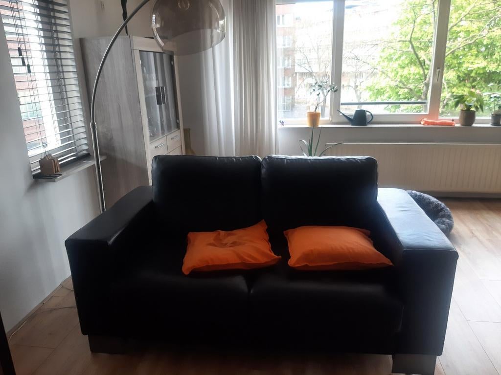 Mooie zwarte leren bank, Ophalen, 75 tot 100 cm