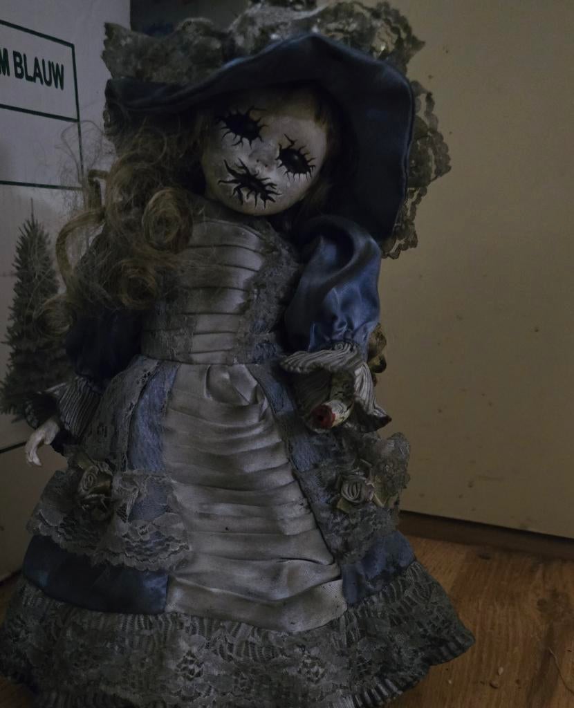 Creepy Doll Isolde horror pop haunted hothic halloween, Ophalen of Verzenden, Nieuw, Pop