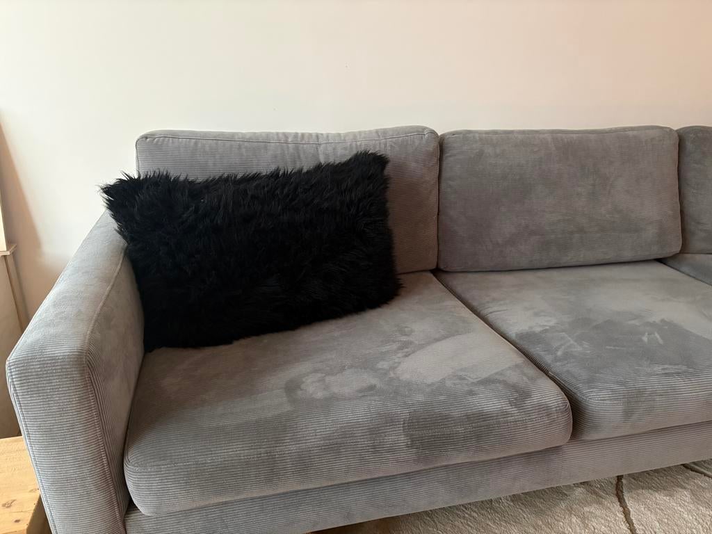 Fluffy zwarte kussen, Ophalen, Zo goed als nieuw, Minder dan 75 cm, Minder dan 150 cm