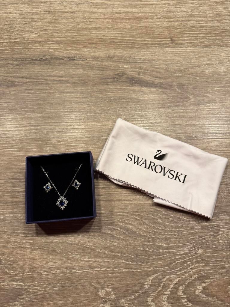 Swarovski sieraden, Ophalen, Zo goed als nieuw