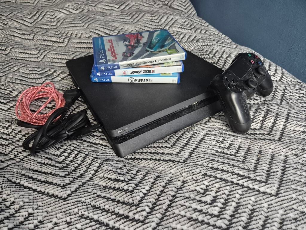PlayStation 4 Slim met controller en games, Spelcomputers en Games, Ophalen of Verzenden, Zo goed als nieuw, Met 1 controller