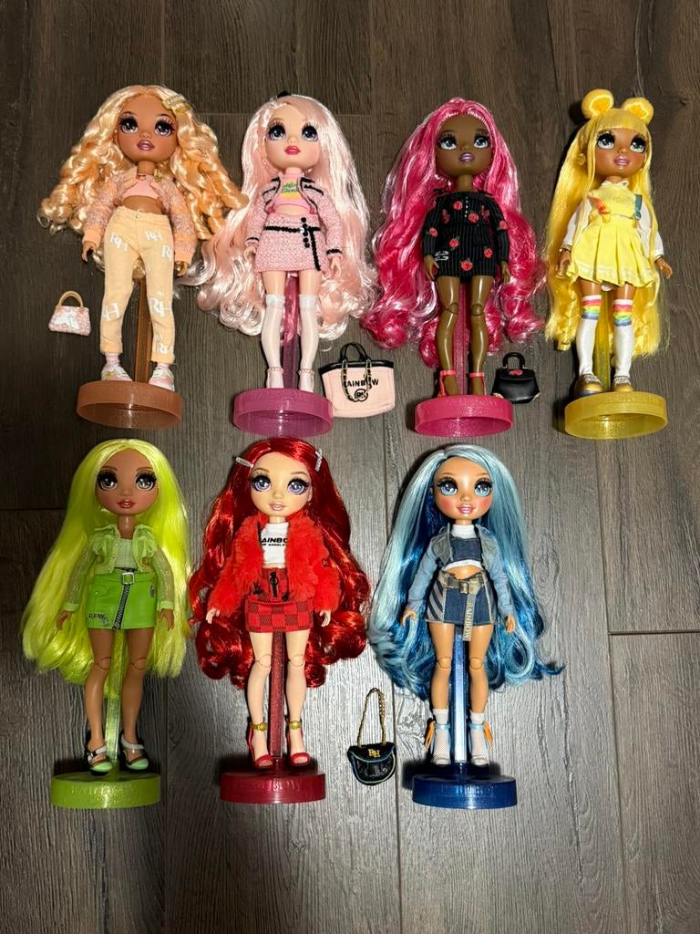 7 Rainbow High poppen met toebehoren, Kinderen en Baby's, Speelgoed | Poppen, Verzenden, Zo goed als nieuw, Overige typen