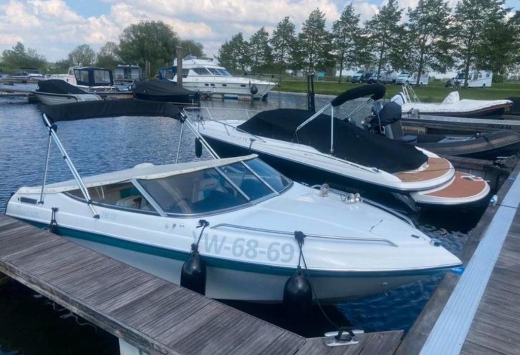 Speedboot glasstream 180Se, Watersport en Boten, Speedboten, Gebruikt, 3 tot 6 meter, Benzine, 120 tot 200 pk, Polyester, Binnenboordmotor