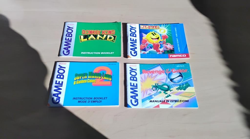 Diverse Game Boy boekjes originele  vintage 2,95 p.stuk, Spelcomputers en Games, Games | Nintendo Game Boy, 1 speler, Ophalen of Verzenden