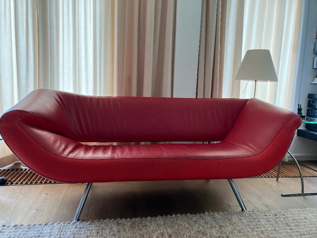 Leolux Arabella rood-oranje, Huis en Inrichting, Banken | Bankstellen, Ophalen, Overige maten, 150 tot 200 cm, Rechte bank