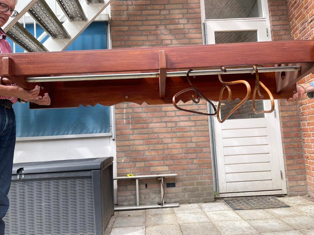 Vintage kapstok met bamboe hangers, O, O, O, Zo goed als nieuw