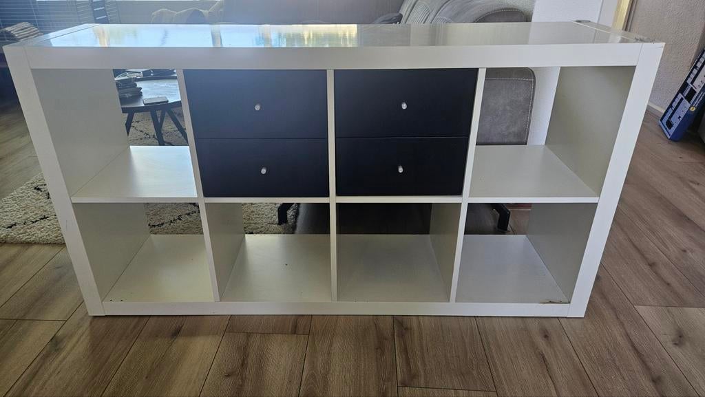 GRATIS kast met 8 vakken en twee verplaatsbare lades., Ophalen, Gebruikt, Minder dan 150 cm, Minder dan 100 cm