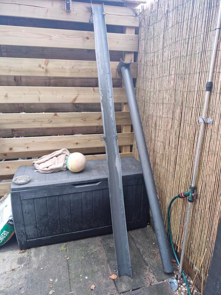Gebruikte dakgoot en regenpijp, Ophalen of Verzenden, Gebruikt, Kunststof, Minder dan 5 m²