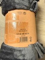 Tiseco plaid grijs 130x170 cm, Huis en Inrichting, Woonaccessoires | Plaids en Woondekens, Ophalen of Verzenden, Nieuw