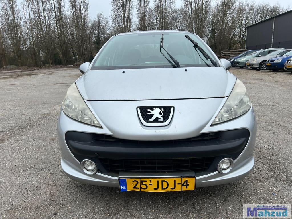 PEUGEOT 207 1.4 16V Zilver EZRC Demontage sloop onderdelen, Auto-onderdelen, Taurusavenue 1
2132 LS  Hoofddorp, NL, Gebruikt, Contact.group@renault.com