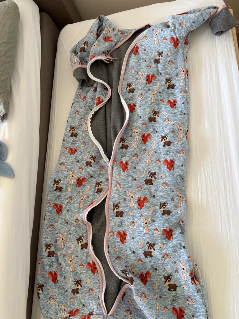 Snuglezzz slaapzak maat 140 cm 2,5 TOG, Ophalen of Verzenden, Zo goed als nieuw, 100 cm of meer, Slaapzak