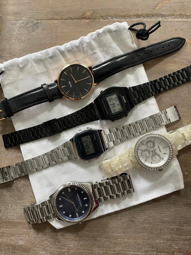 Te koop horloges: Cluse, Casio, Fossil, Michael Kors, Sieraden, Tassen en Uiterlijk, Horloges | Dames, Overige merken, Staal, Gebruikt