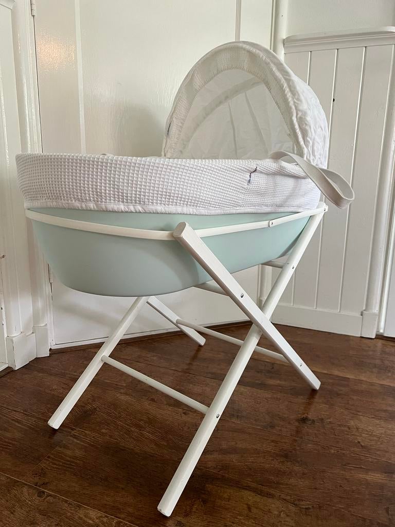 Reiswieg Shnuggle (mint groen) met standaard, Kinderen en Baby's, Babywiegjes en Ledikanten, Ophalen, Zo goed als nieuw, Reisbedje