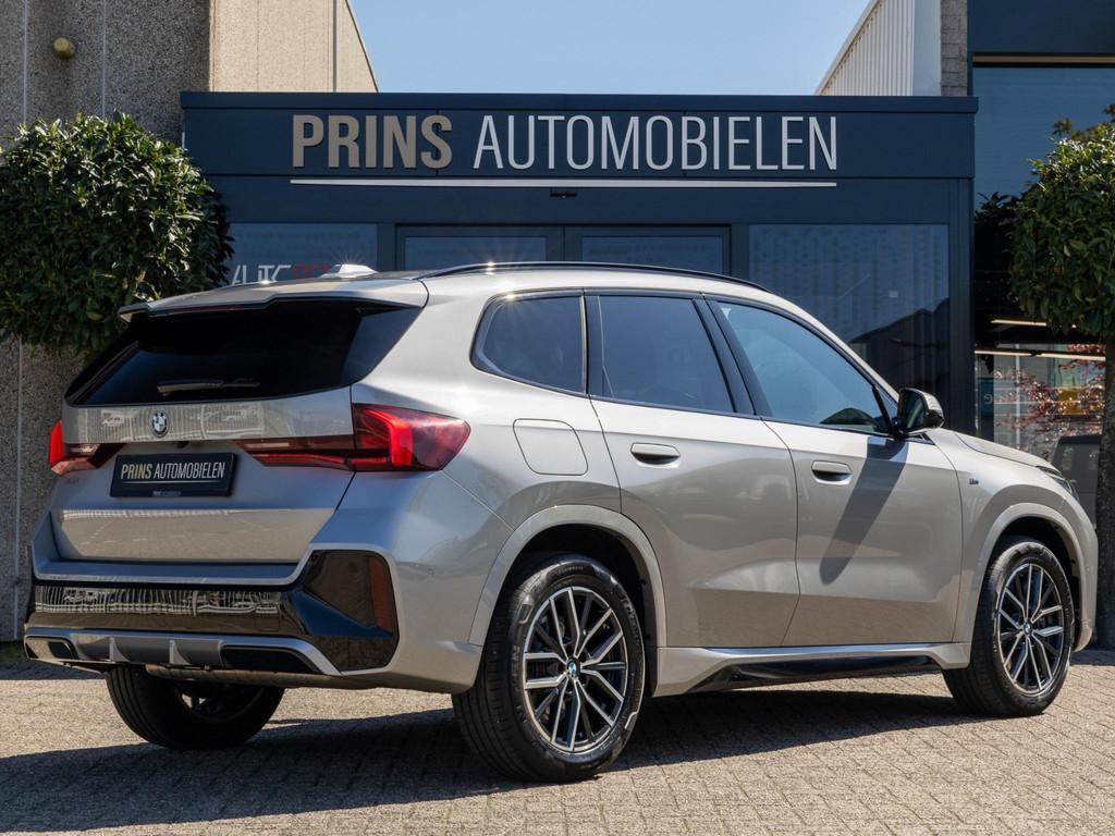 BMW X1 sDrive20i M-Sport|Sfeer|Trekhaak|1e eig|Nieuwstaat, 1525 kg, Origineel Nederlands, Bedrijf, 3 cilinders