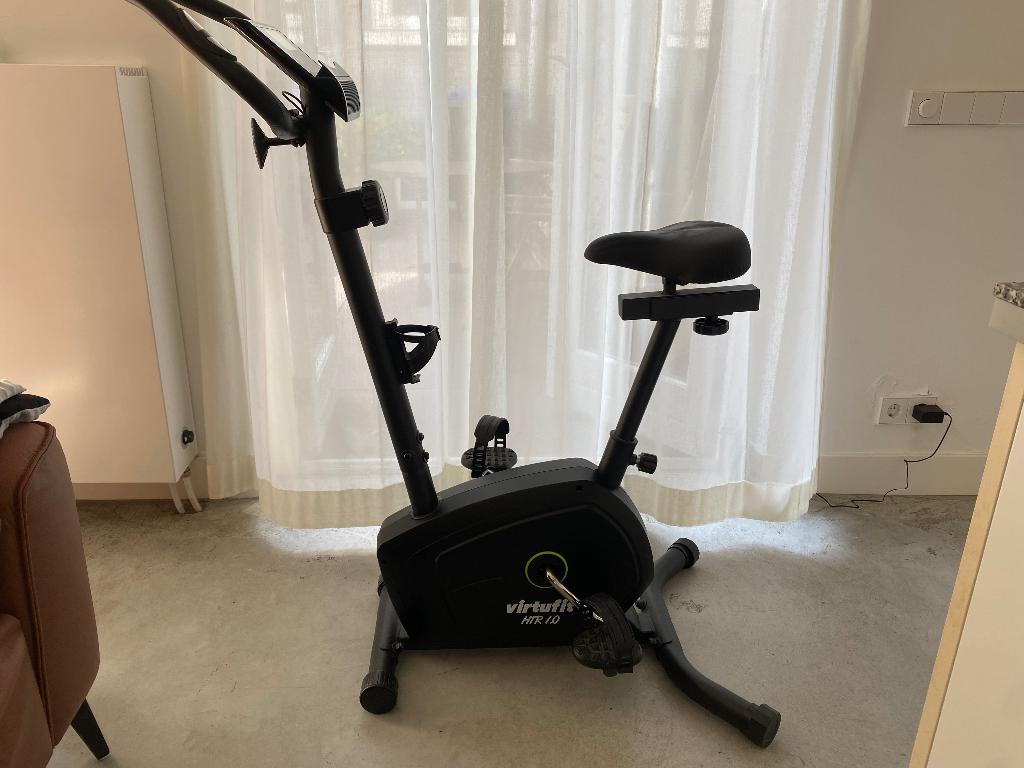 VirtuFit hometrainer HTR 1.0 – zo goed als nieuw, Ophalen, Kunststof, Zo goed als nieuw, Benen