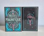 Owlcrate Hotel Magnifique - Gesigneerde editie, Boeken, Fantasy, Verzenden, Nieuw