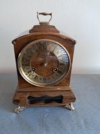 Een 'WARMINK" Wortelnoten Tafelklokje, Ophalen