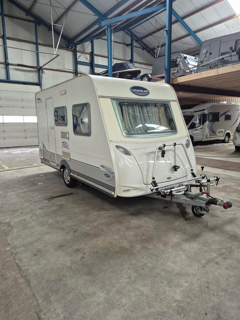 Caravelair Ambiancé style 390, Kachel, Dwarsbed, Treinzit, Particulier