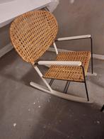 Rieten schommelstoel, Ophalen