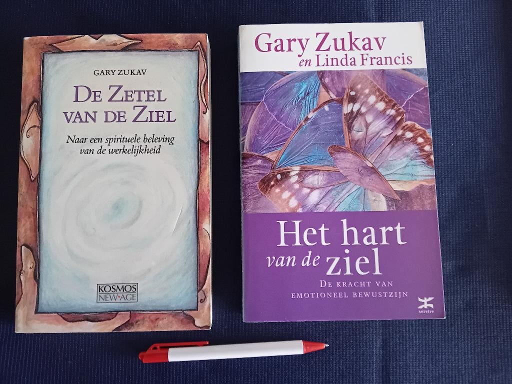 2 boeken Gary Zukav, Boeken, Ophalen of Verzenden, Zo goed als nieuw, Overige onderwerpen, Achtergrond en Informatie