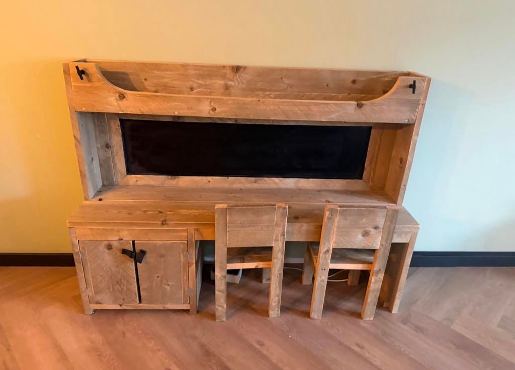 Steigerhouten speeltafel met stoelen, Kinderen en Baby's, Kinderkamer | Tafels en Stoelen, Ophalen, Zo goed als nieuw, Tafel(s) en Stoel(en)