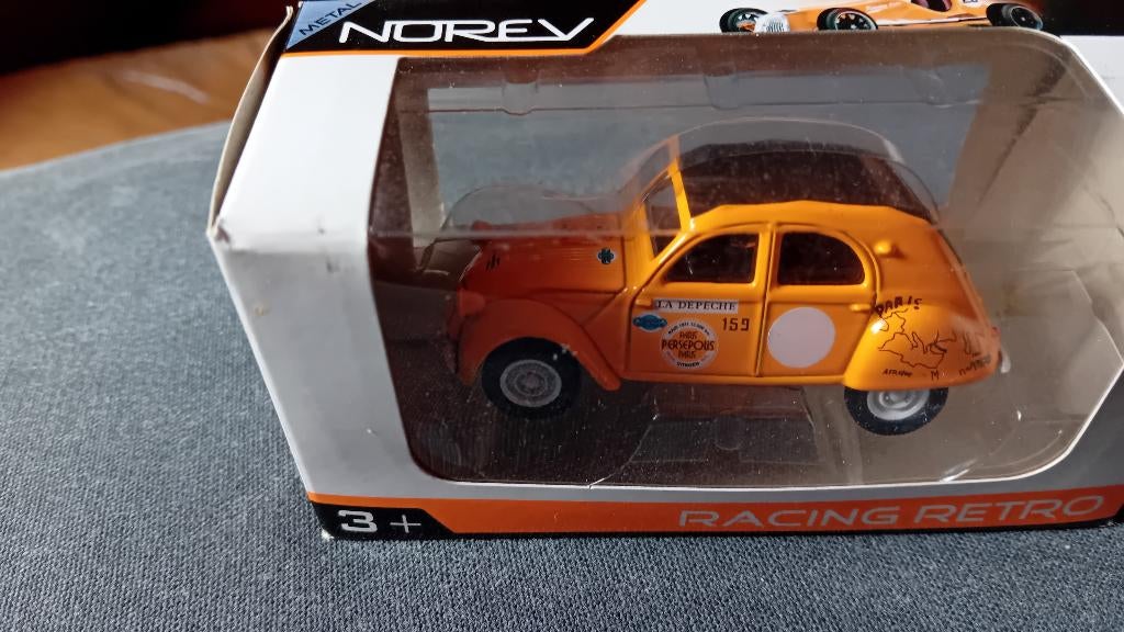 Miniroute Résine 1/43 - Citroen AMI 8 M35 Prototype - HK