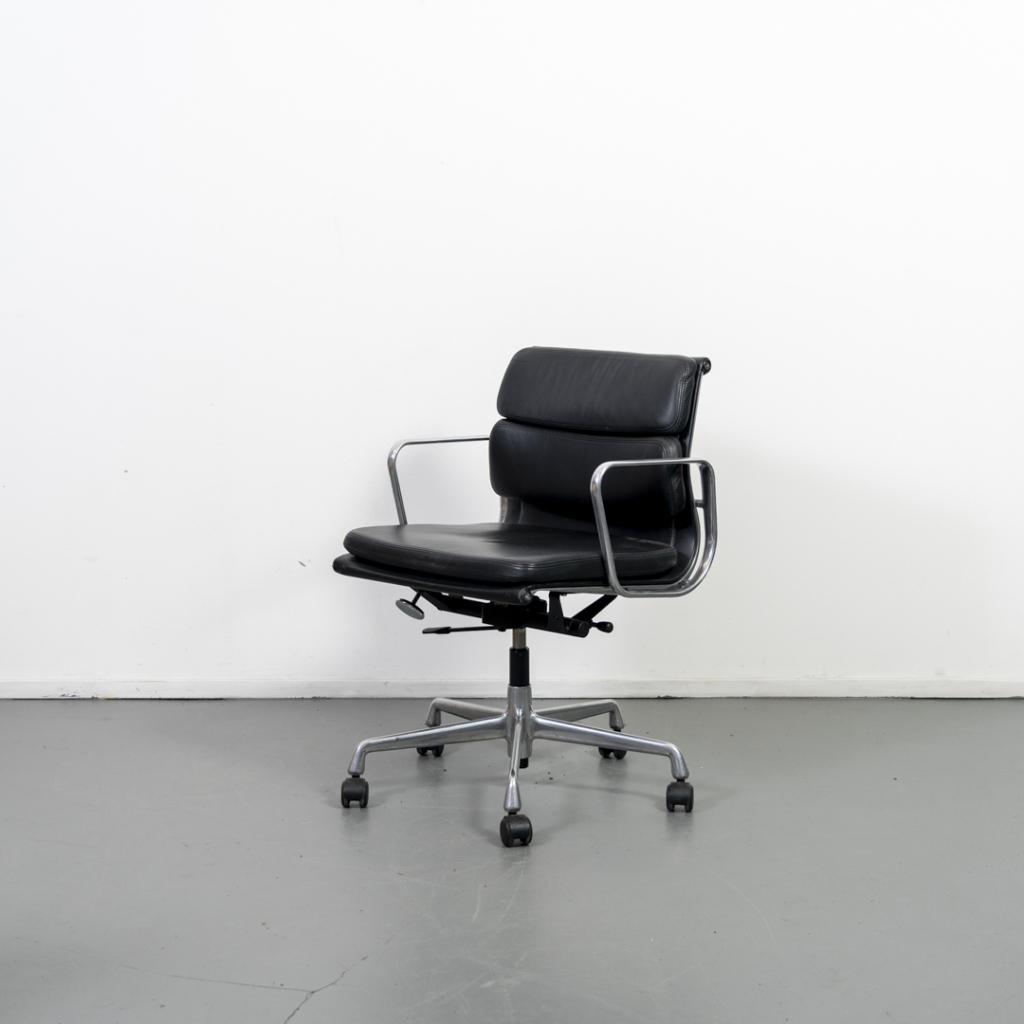 2x Vitra Eames Ea 217 Softpad Zwart - Alu, Niet ingevuld, Zwart, Niet ingevuld, Ophalen of Verzenden