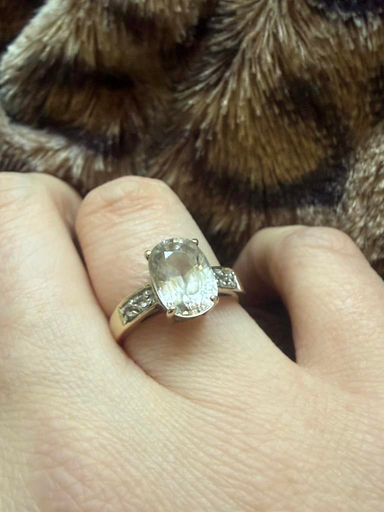 Vintage ring 9 karaat, Sieraden, Tassen en Uiterlijk, Ringen, Ophalen of Verzenden, Met edelsteen, Dame, Goud