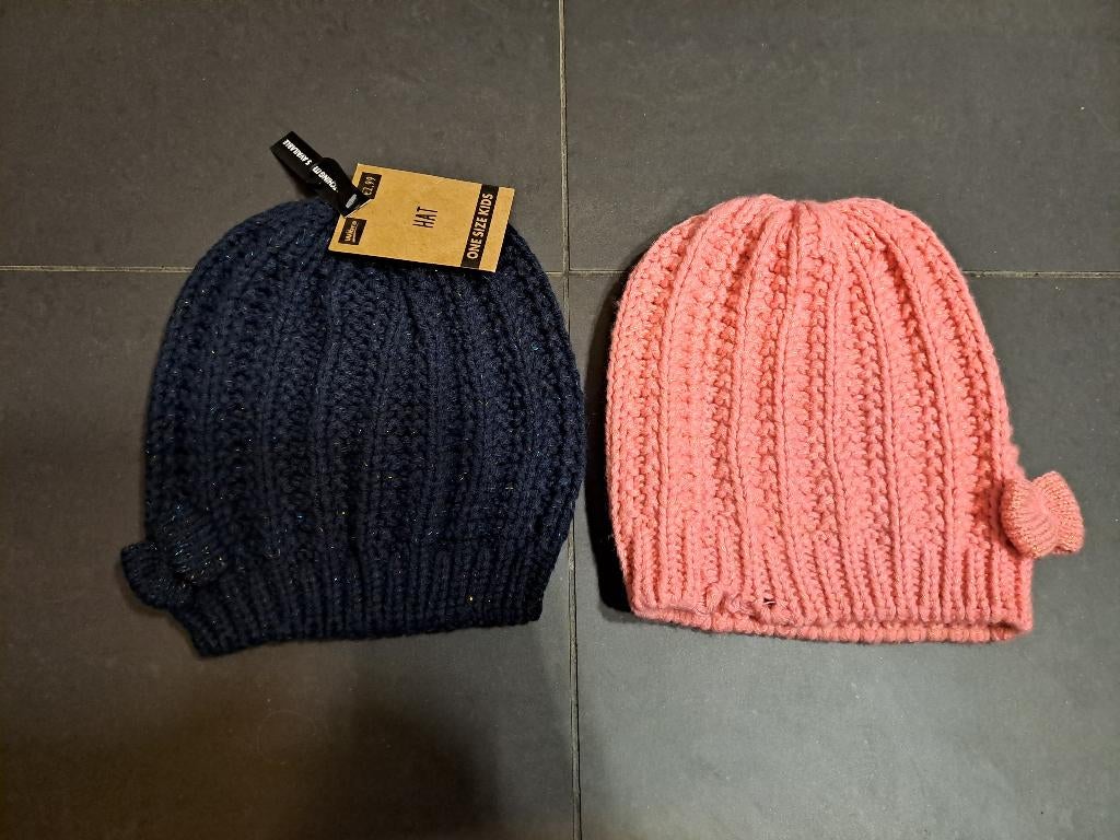 2 mutsen meisje, Kinderen en Baby's, Kinderkleding | Mutsen, Sjaals en Handschoenen, Ophalen of Verzenden, Zo goed als nieuw, Meisje