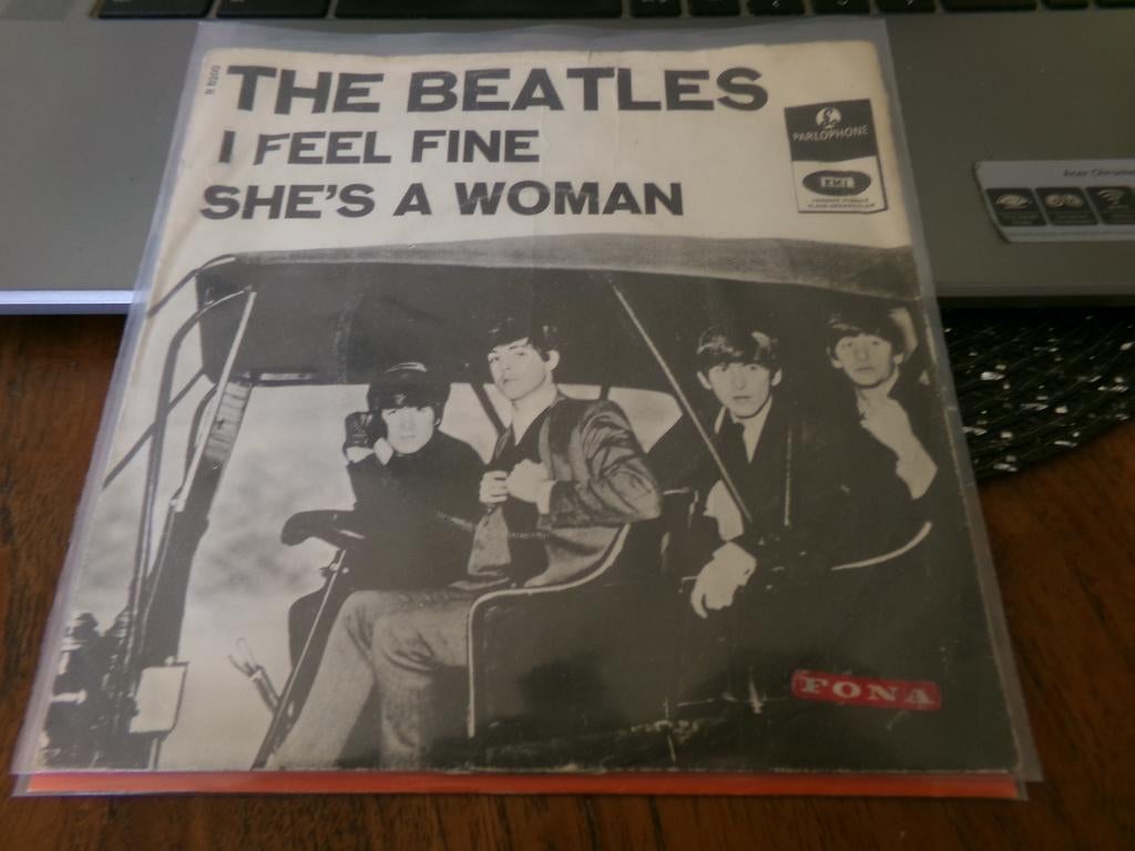 Topper - The Beatles ‎– I Feel Fine / She's A Woman - 1965, Cd's en Dvd's, Vinyl Singles, Gebruikt, Overige genres, 7 inch, Single