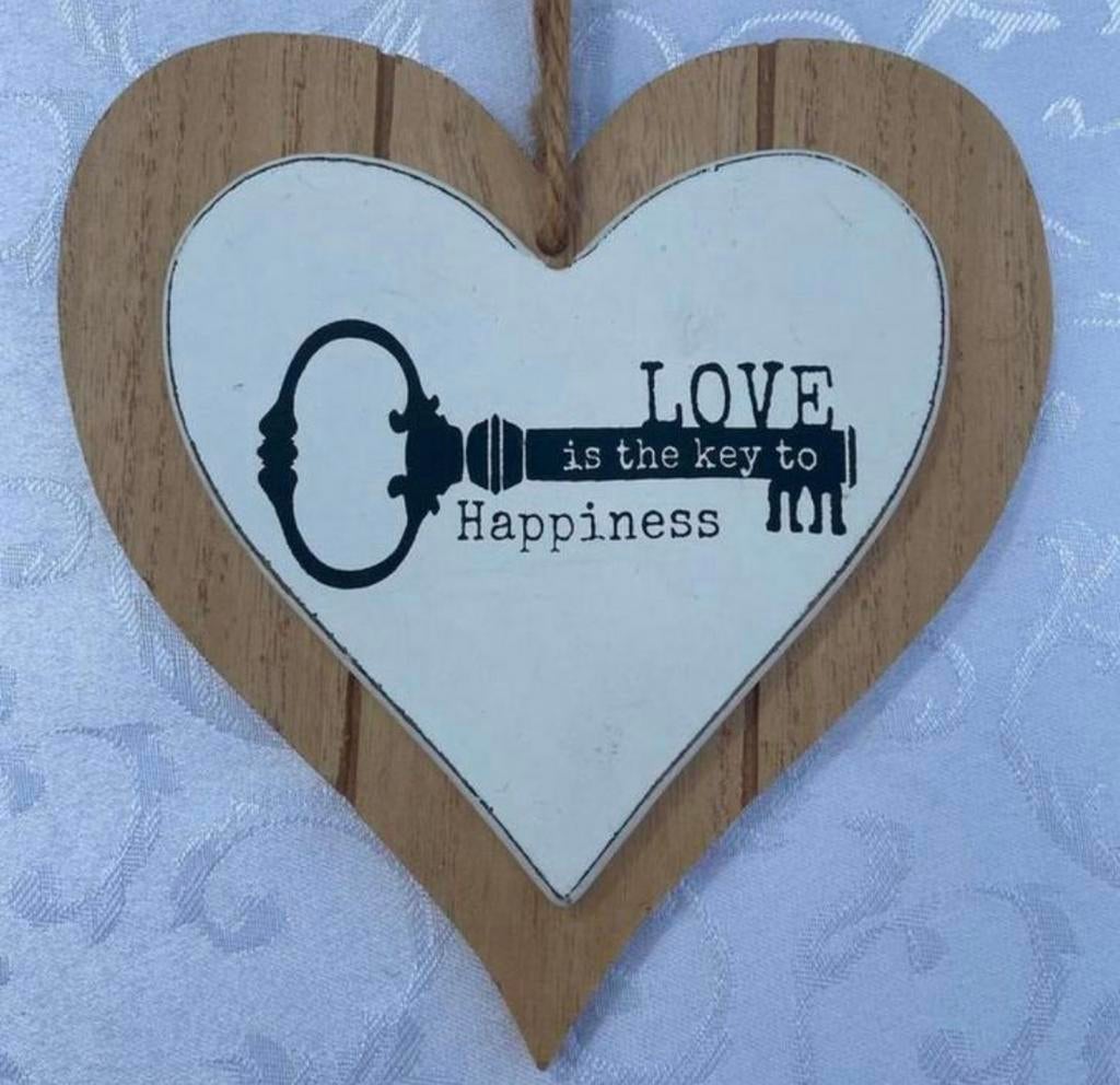 Hart hout tekst Love is the key to Happiness, Ophalen of Verzenden, Zo goed als nieuw