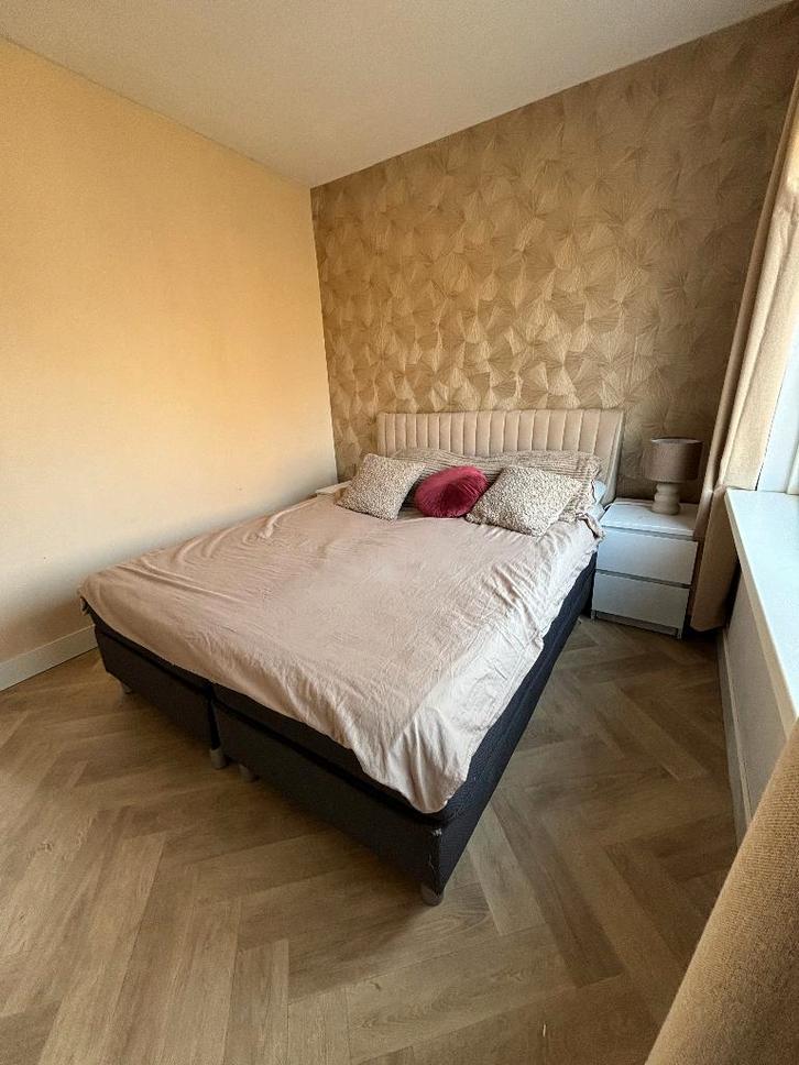 Tweepersoons box spring 1.60 x 2.00 met matrassen en topper, Huis en Inrichting, Slaapkamer | Bedden, Gebruikt, Tweepersoons, 160 cm