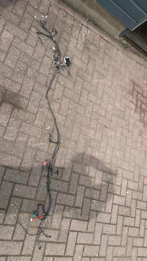 Zip 4t 2v kabelboom 125/172, Fietsen en Brommers, Brommeronderdelen | Scooters, Ophalen of Verzenden, Zo goed als nieuw, Blok