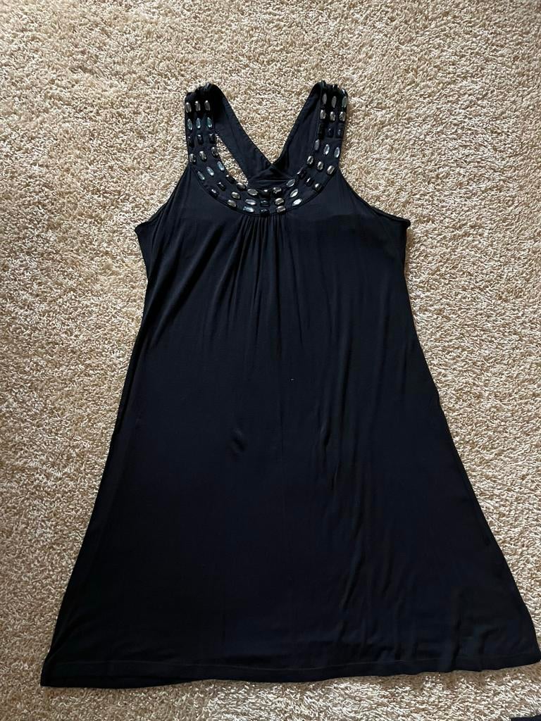 Soepele Mouwloze/halter zomer Jurk zwart strass mt. L, Zwart, Maat 42/44 (L), Ophalen of Verzenden, Zo goed als nieuw