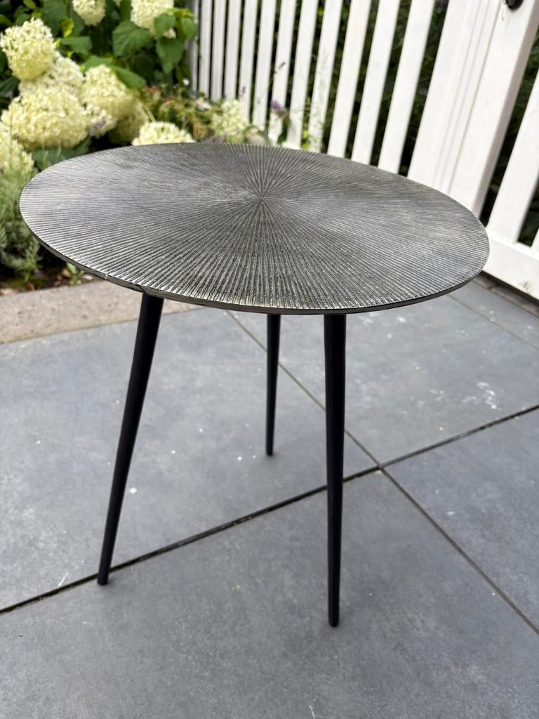 Bijzettafel metaal nieuw no limits  40cm doorsnee 50 hoog, Ophalen of Verzenden, Zo goed als nieuw, Rond, Metaal