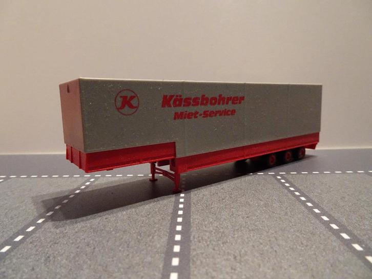 475 herpa step up oplegger kassborhrer rood grijs 1:87 truck, Hobby en Vrije tijd, Modelauto's | 1:87, Zo goed als nieuw, Bus of Vrachtwagen
