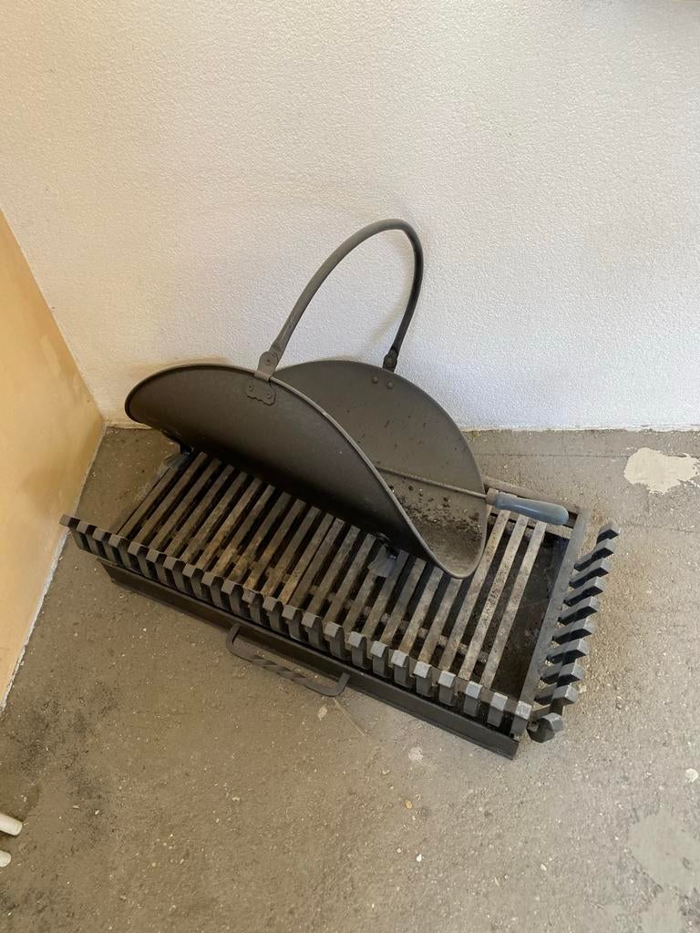 Openhaard vuurkorf met aslade en houtmand, Ophalen of Verzenden, Gebruikt, Vrijstaande haard, Houthaard