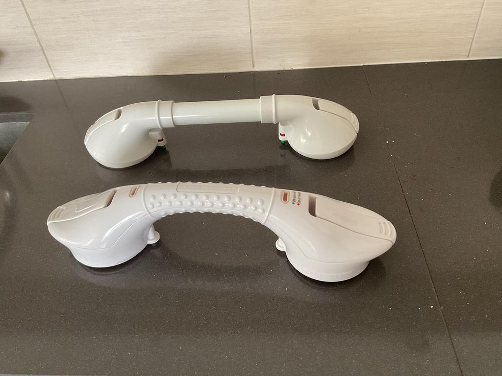 2 beugels met zuignap 40cm zgan, Ophalen of Verzenden