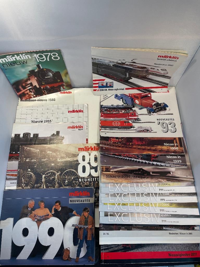 Marklin catalogus/folder NIEUWIGHEDEN, Wisselstroom, Zo goed als nieuw, Märklin, Boek, Tijdschrift of Catalogus