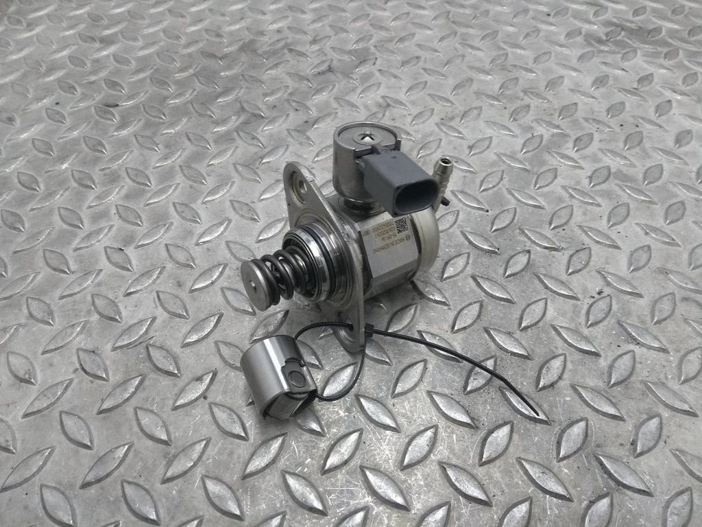 VOLKSWAGEN PASSAT BRANDSTOF POMP VOOR DE INJECTOR 2016, Ophalen of Verzenden, Gebruikt, Stiba lid